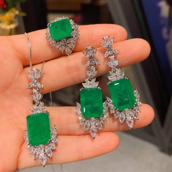 Laura Simulation Emerald Ring Necklace Earrings Set