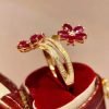 Trixie Retro Exquisite High-End Flower Ruby ​​Ring - Image 4